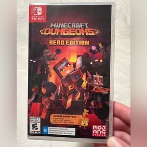 Nintendo Switch Minecraft Dungeons Hero Edition NEW